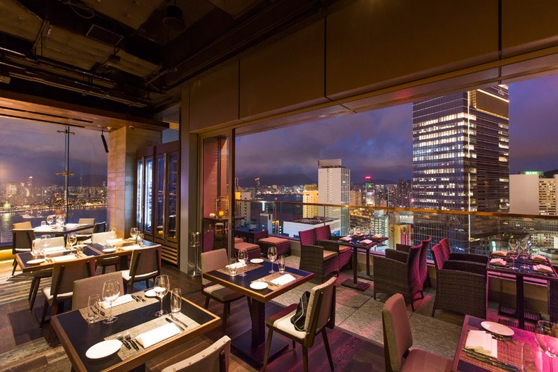图9-陈德坚:香港Penthouse餐厅设计