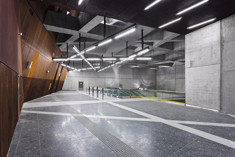 布达佩斯M4地铁双站设计4.jpg