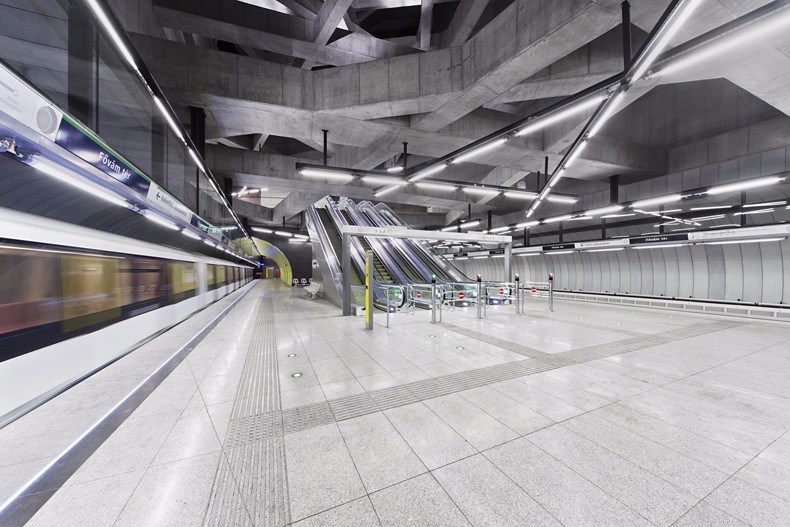 布达佩斯M4地铁双站设计15.jpg