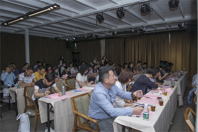 深圳市陈设艺术协会第一届理事会第三次会议暨2016年会员大会-18