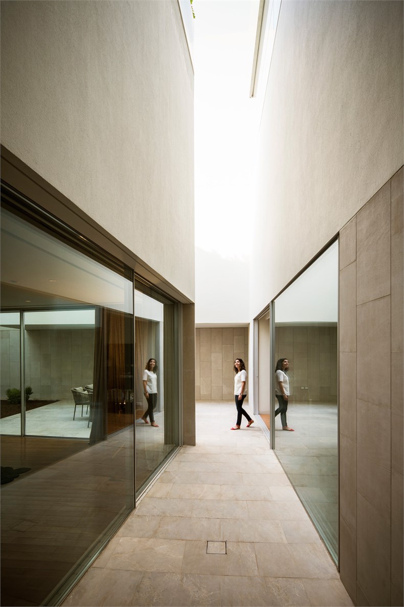 AGI_WALL_HOUSE_KUWAIT_081015_0472.jpg