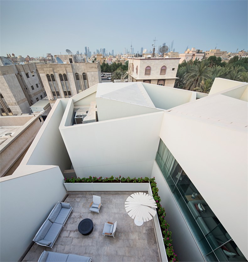 AGI_WALL_HOUSE_KUWAIT_PAN_081015_0018.jpg