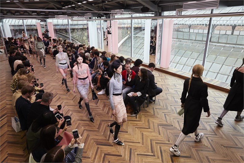 Prada 2018 Resort Womenswear Fashion Show Space Parade 02.jpg