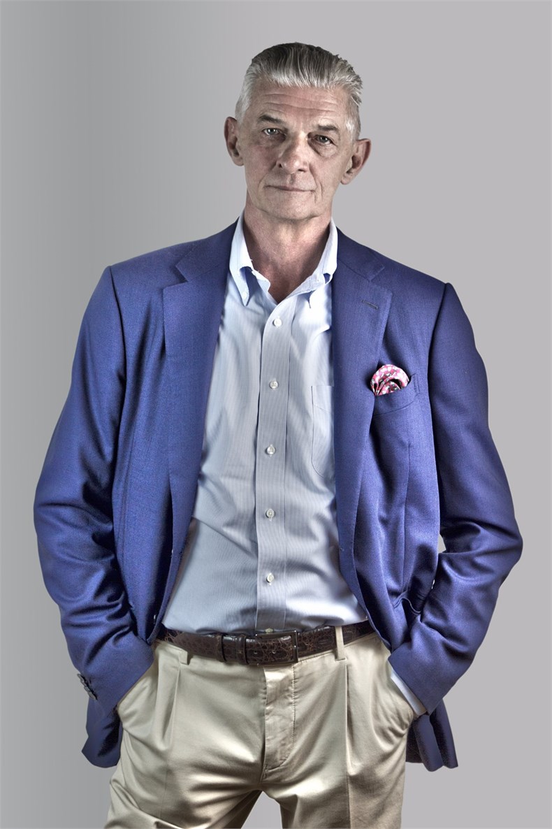 giuliocesare衣服品牌,衣服品牌服装 作为同名意大利品牌的执行长与艺术总监,giulio cappellini 解释选择