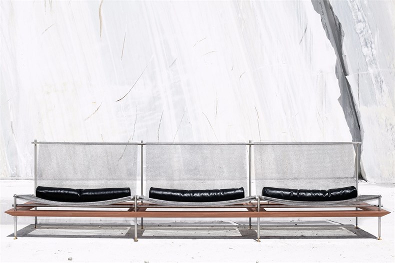 MOJ18_Atelier LAVIT - ATEM modular sofa Nilufar Gallery 1 ©MarcoLavitNicora copie.jpg