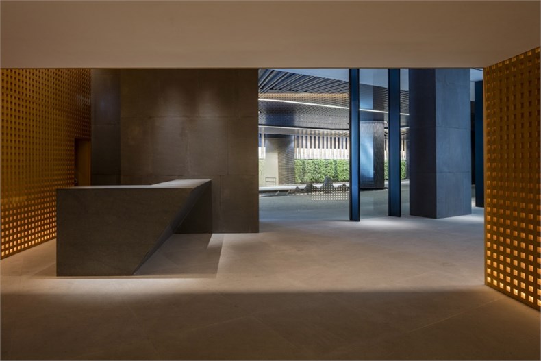 018-clubhouse-and-the-entrance-lobby-area-of-luxury-condominium-fleur-pavilia-in-hong-kong-china-by-uchida-design-inc-960x640.jpg