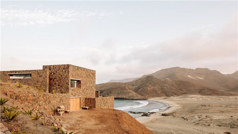 barefoot-luxury-hotel-interiors-cape-verde-polo-architects_dezeen_hero-2.jpg