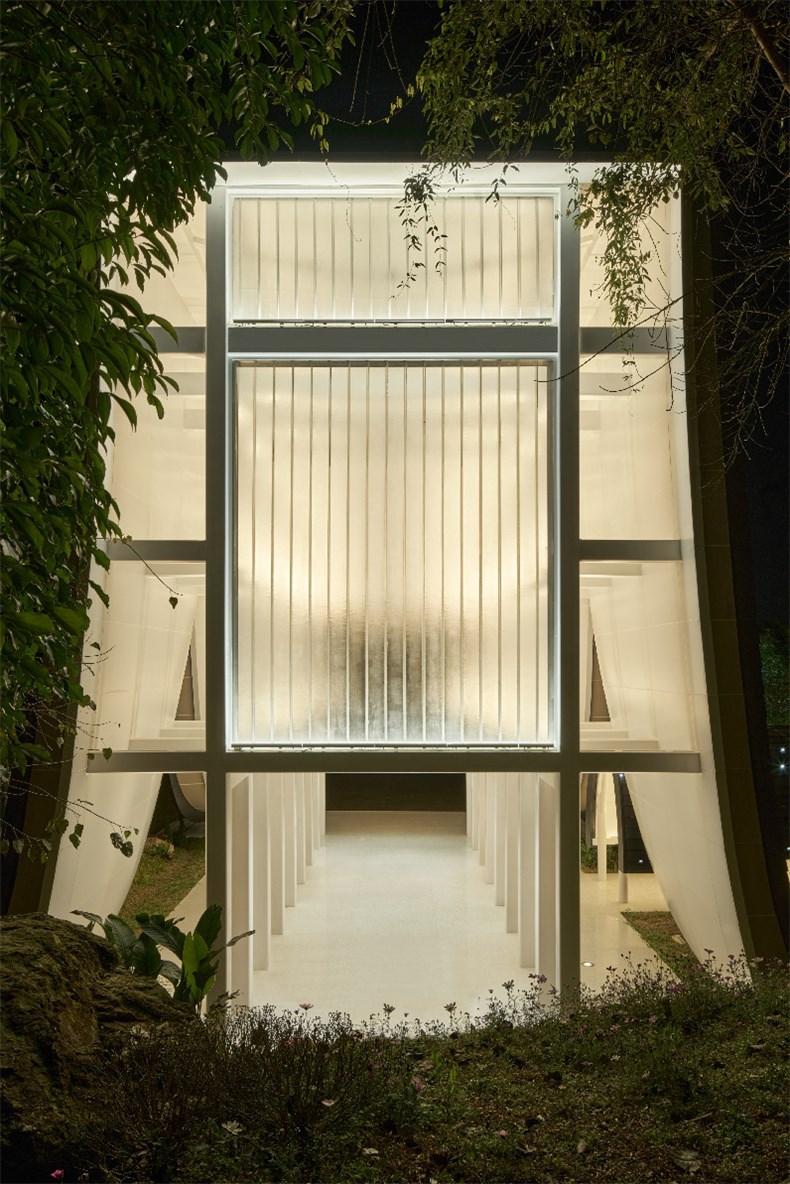 20_Levitated Curtain_say architects_Junning Yang.jpg