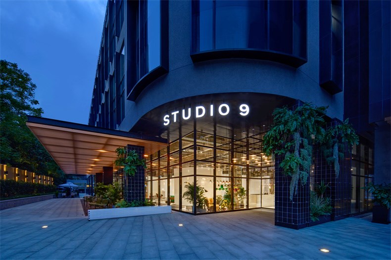 #15_AIM Architecture_Studio 9_Shanghai store @yuuuunstudio.jpg