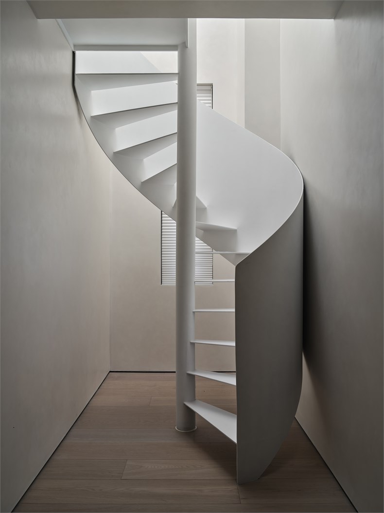 23 Stairs-spiral_楼梯-衣帽间旋转钢楼梯01.jpg