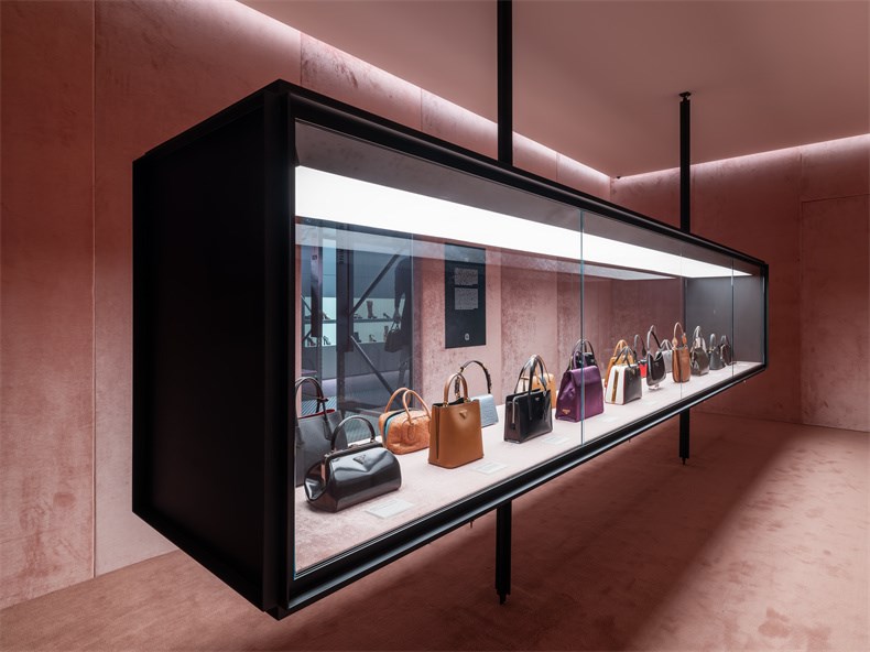 Vitrine_1.jpg