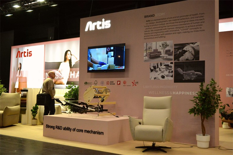 Artis.jpg