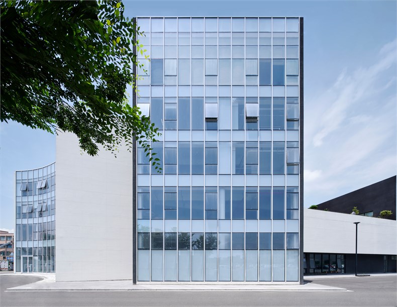 02 Office Block-Brloote Headquarter - Greater Dog Architects.jpg