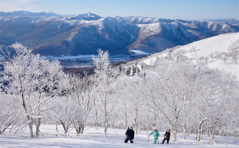 绝景雾凇雪鞋行.jpg