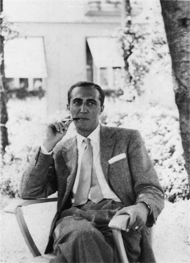 Gino Sarfatti_1_courtesy Flos.jpg