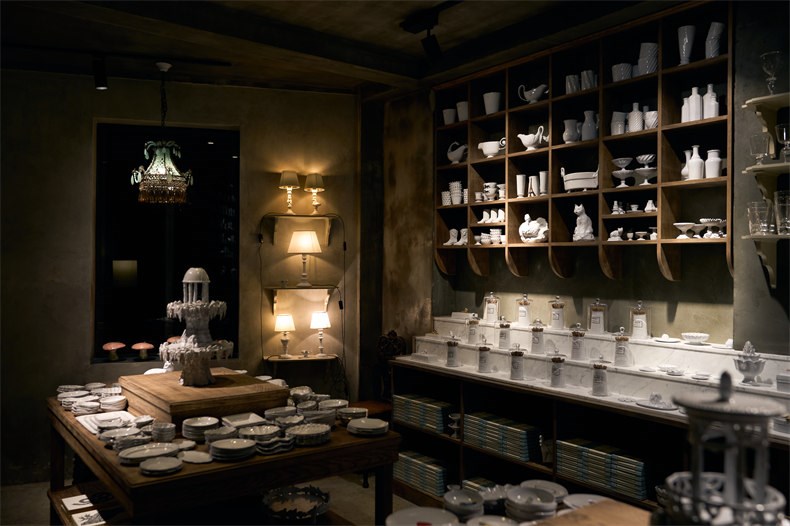 MAISON UMA WANG 一楼 - Astier de Villatte中国首家旗舰店 内景1.jpg