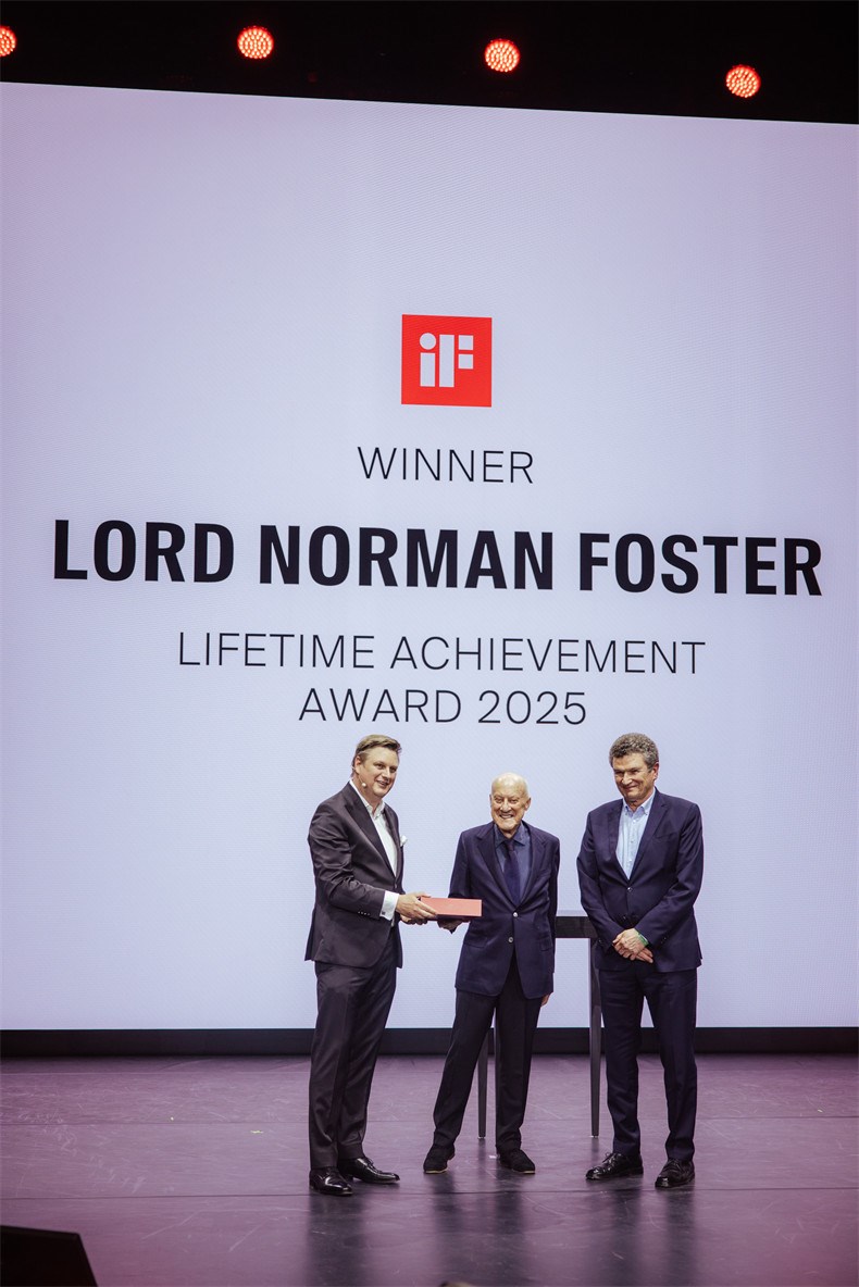 iF_LifetimeAchievementAward-4.jpg