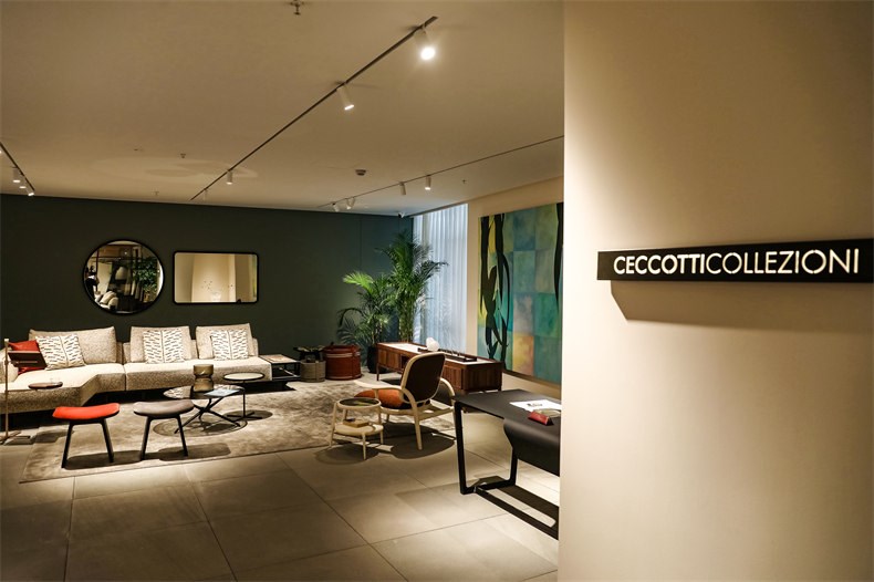 意大利奢华木艺家居品牌 Ceccotti Collezioni产品展示区域  2.jpg