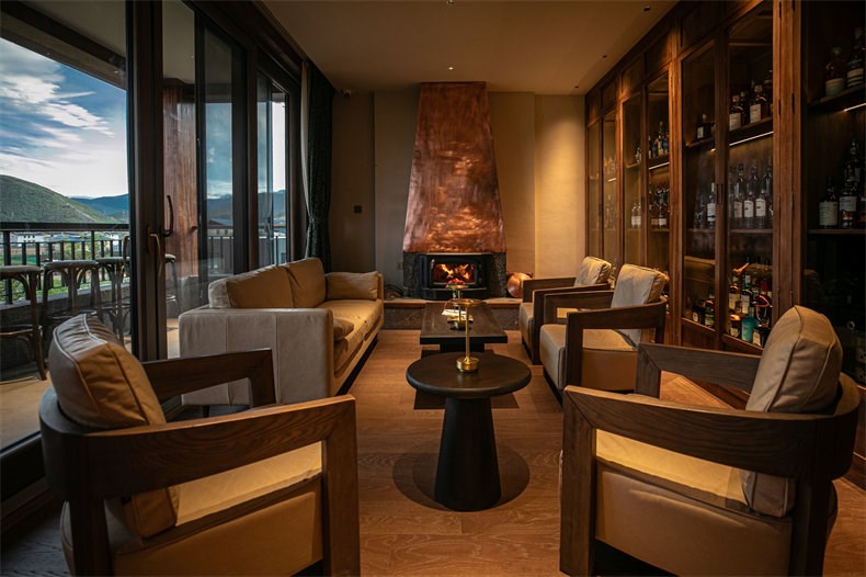 10 酒吧空间，bar area©扎西培楚-min.jpg