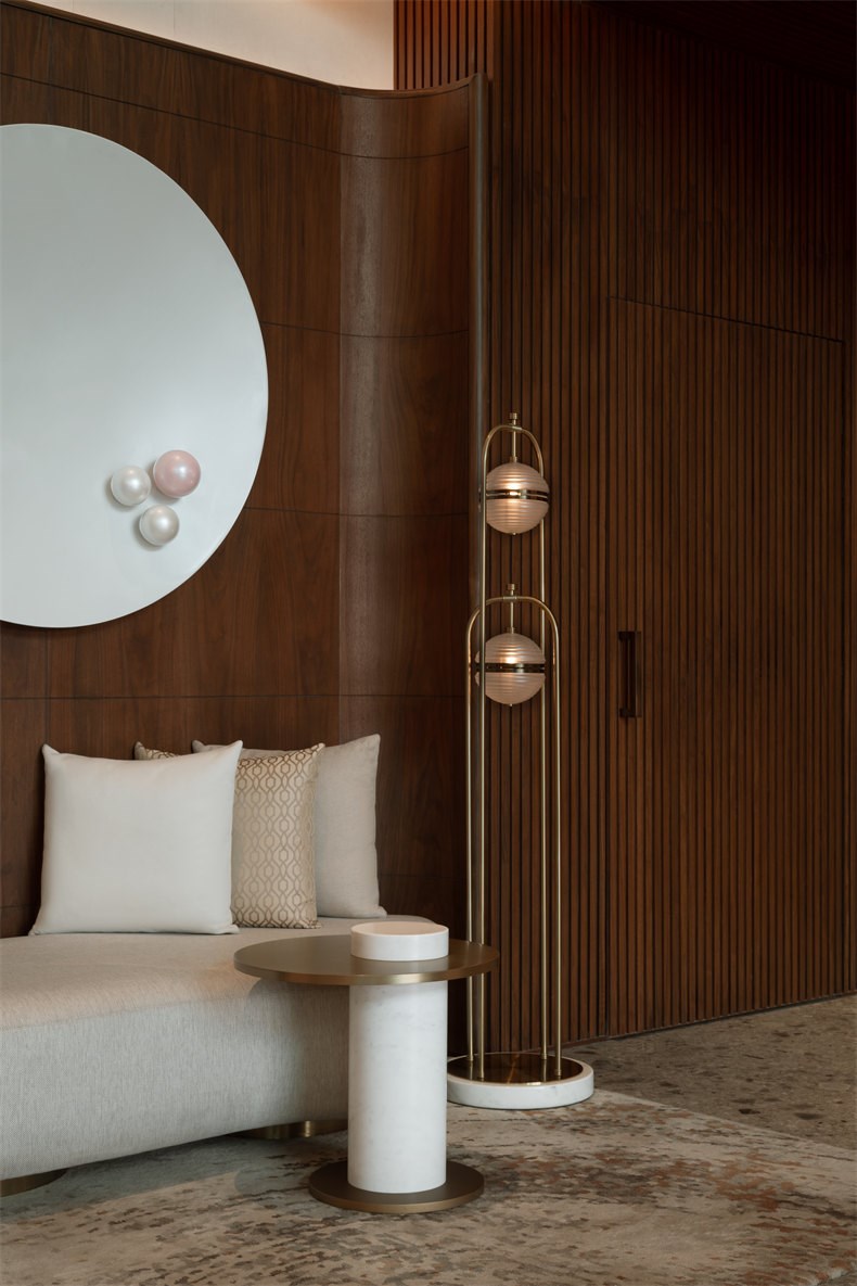LWDesignConradBahrain_NateleeCocks_013.jpg